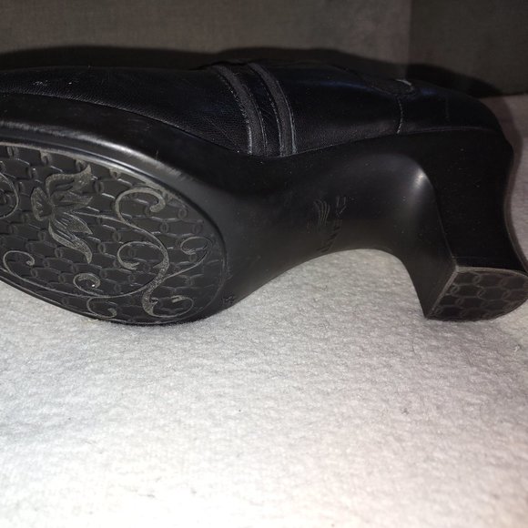 38 Black Leather Dansko Healed Bootie Never Worn - Picture 6 of 6